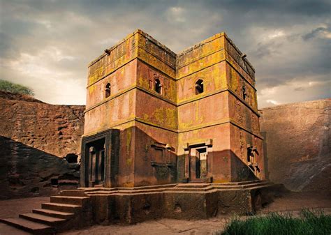 Lalibela Rock-Hewn Churches - Khám phá kiệt tác kiến trúc độc đáo của Ethiopia!